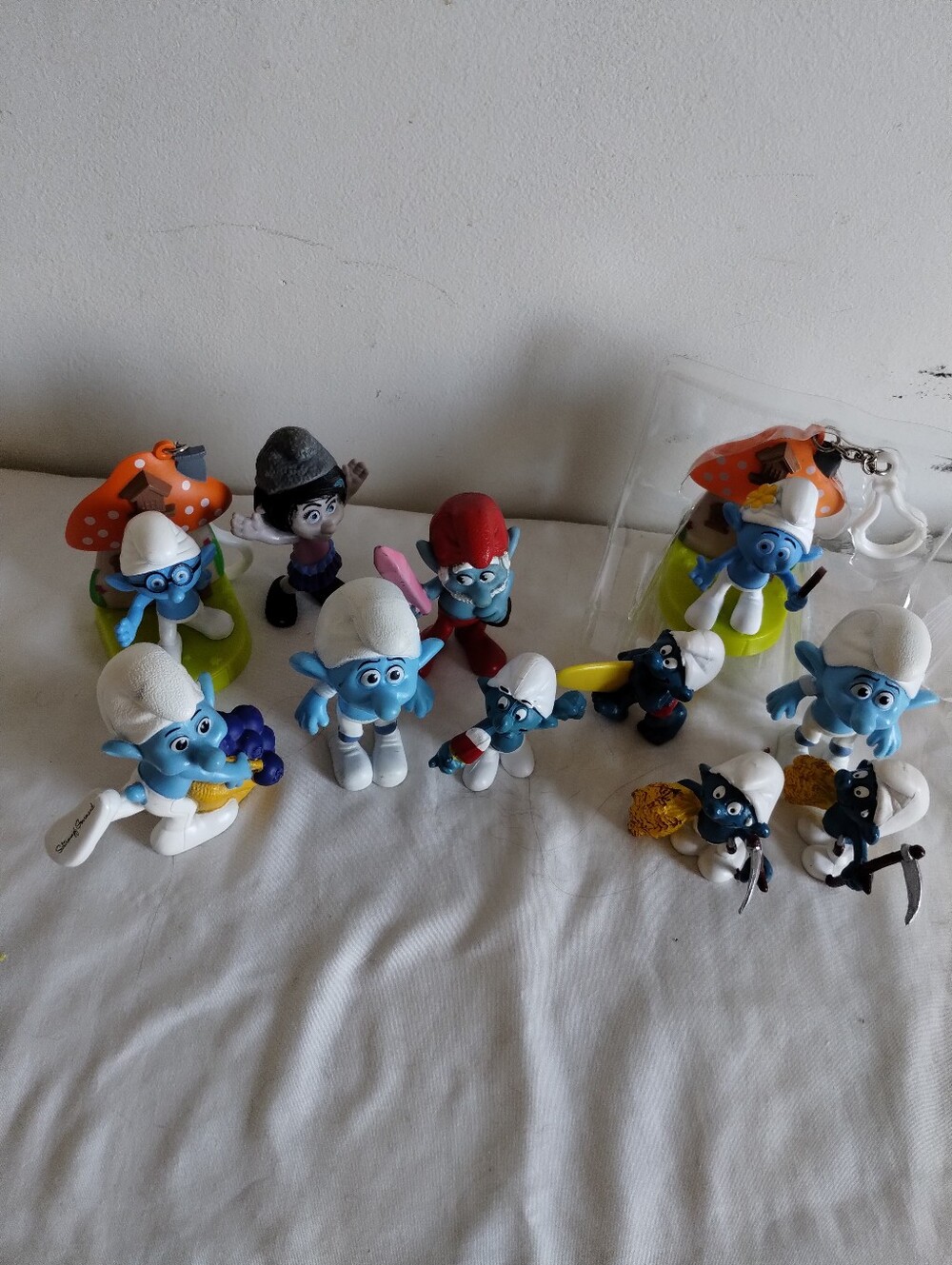 Blue Smurf Figure Playset - Assorted Blue Figures